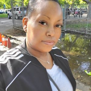 Meet your Posher, Charmaine